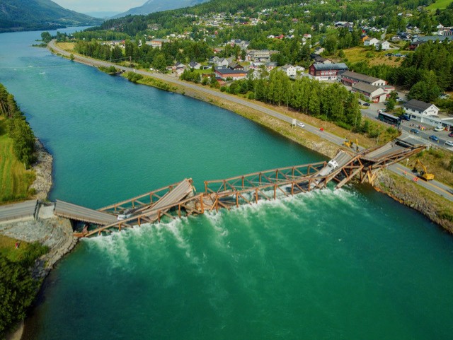Thirteen bridges. Photo NTB